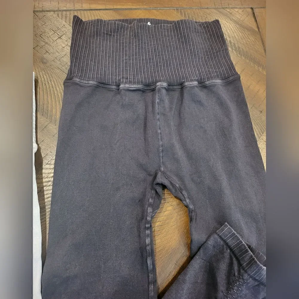 Bundled - Two Pairs of Free People Leggings in Washed Black and Ice Grey XS/S